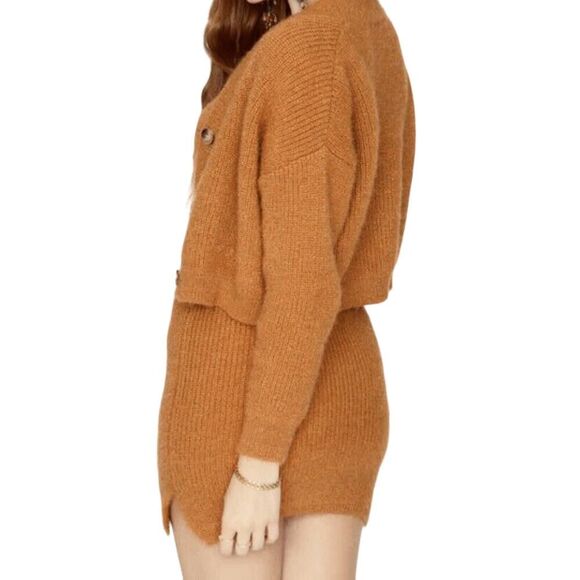 Callahan Knitwear Revolve Genny Mini Skirt Amber Glow Fuzzy Size Large - Picture 5 of 10